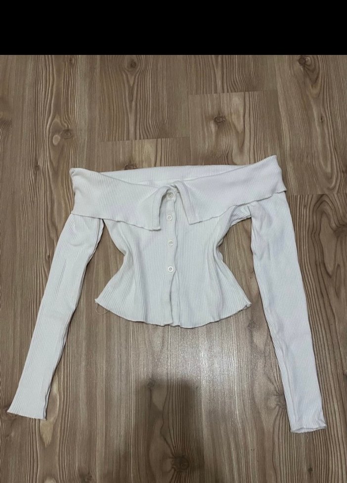 Beyaz Uzun Kollu Crop Top - Görsel 2