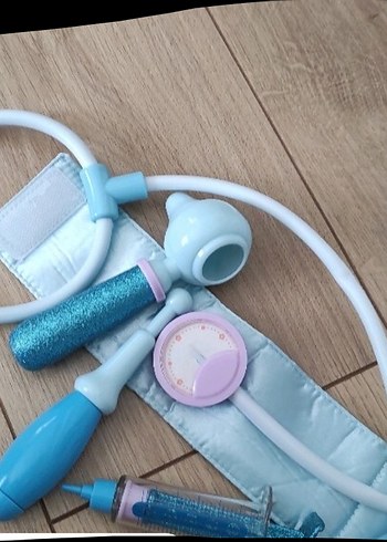 Barbie Çeşitli renklerde bebekler seti