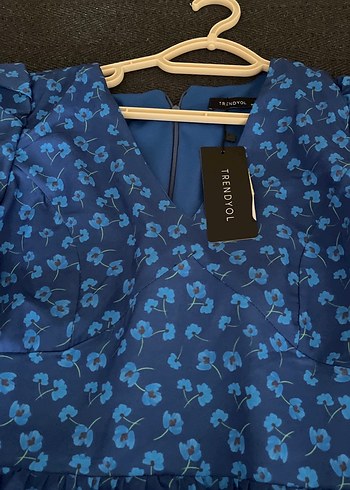 Mavi V Yaka Midi Elbise - Görsel 2