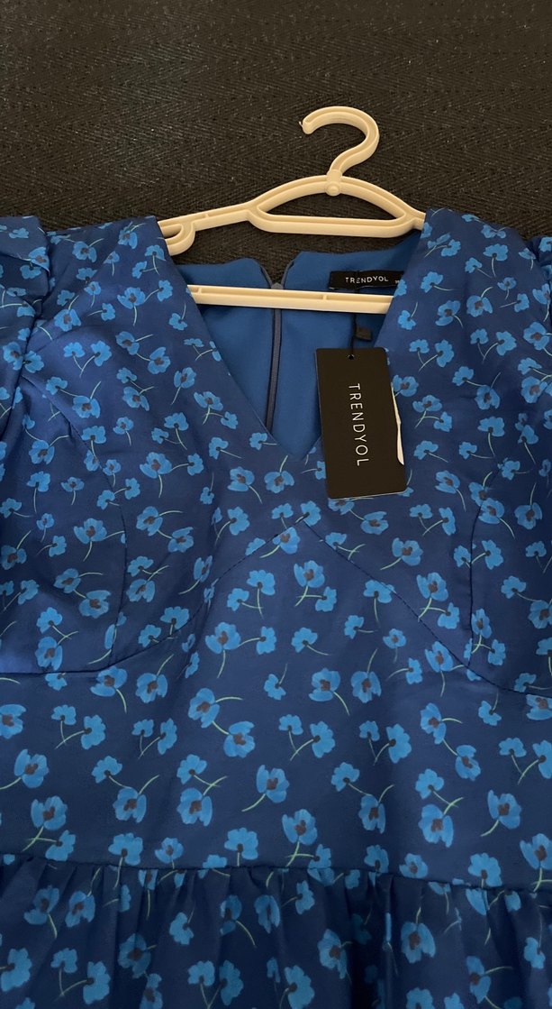 Mavi V Yaka Midi Elbise - Görsel 2