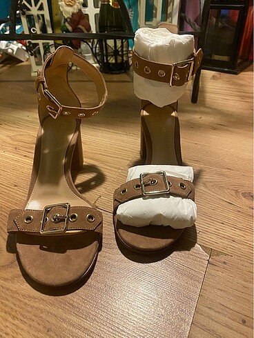 gianvito rossi milano