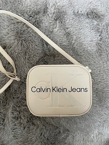 çanta calvin klein