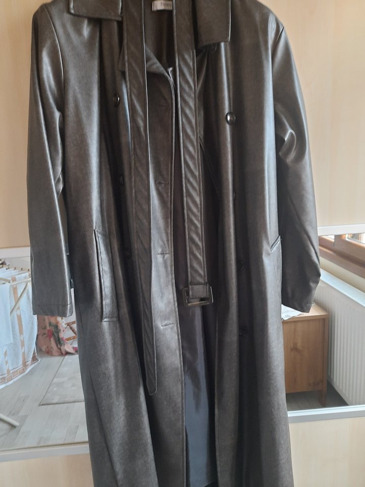 Gri Deri Kemerli Uzun Manto - Görsel 5