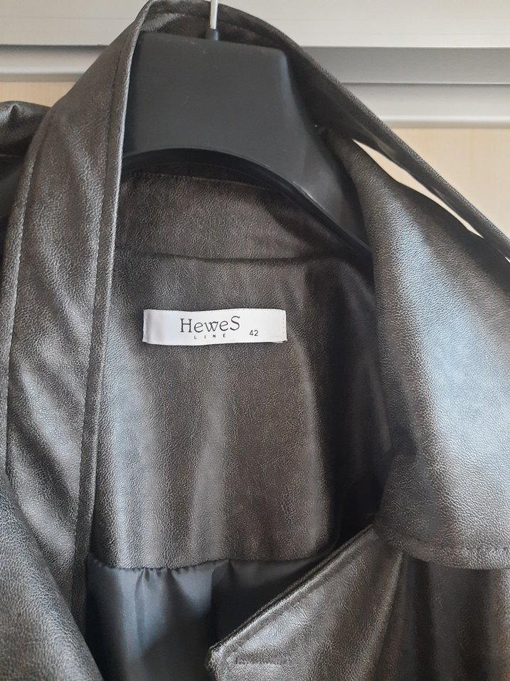 Gri Deri Kemerli Uzun Manto - Görsel 4