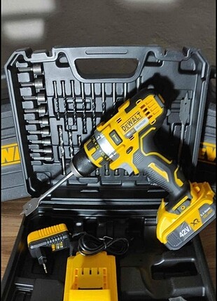 Dewalt 42 v 12 A çelik sanzuman