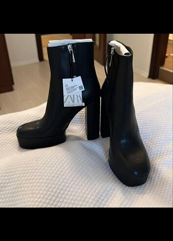 Zara yeni etiketli 