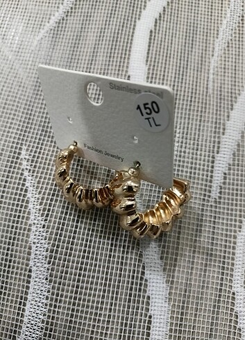 Beden altın Renk Istakoz model çelik küpe