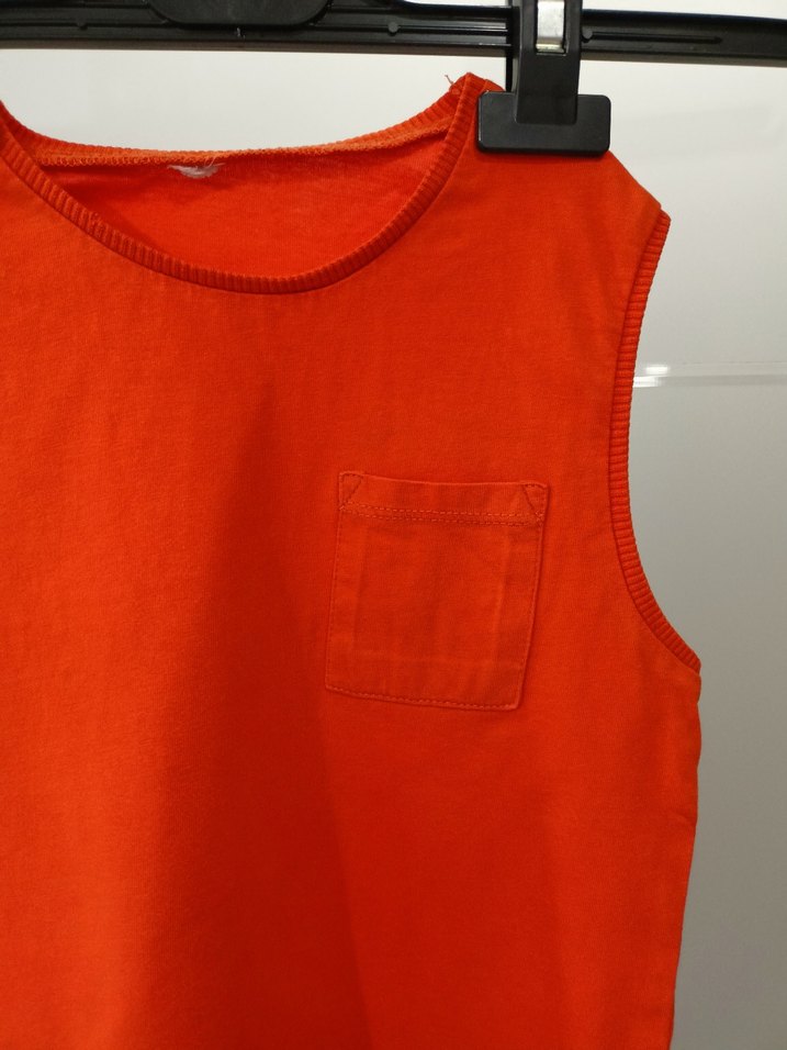 Turuncu Çocuk Atlet - Görsel 3