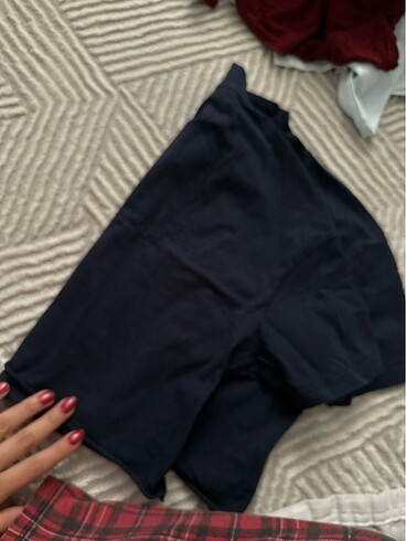 Trendyol & Milla lacivert crop tişört