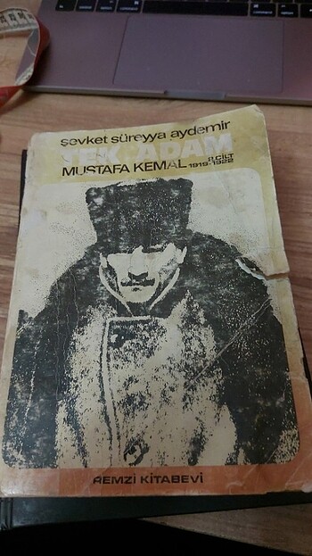 Tek adam mustafa kemal atatürk