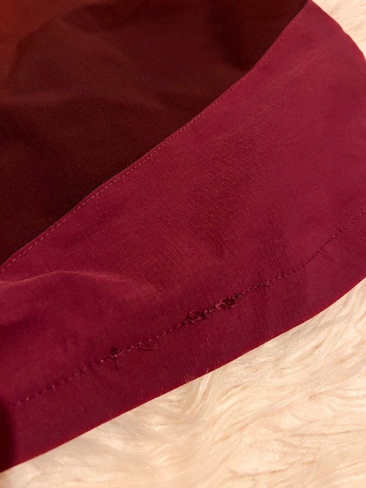 Kemerli Koyu Kırmızı Mini Şort - Görsel 3