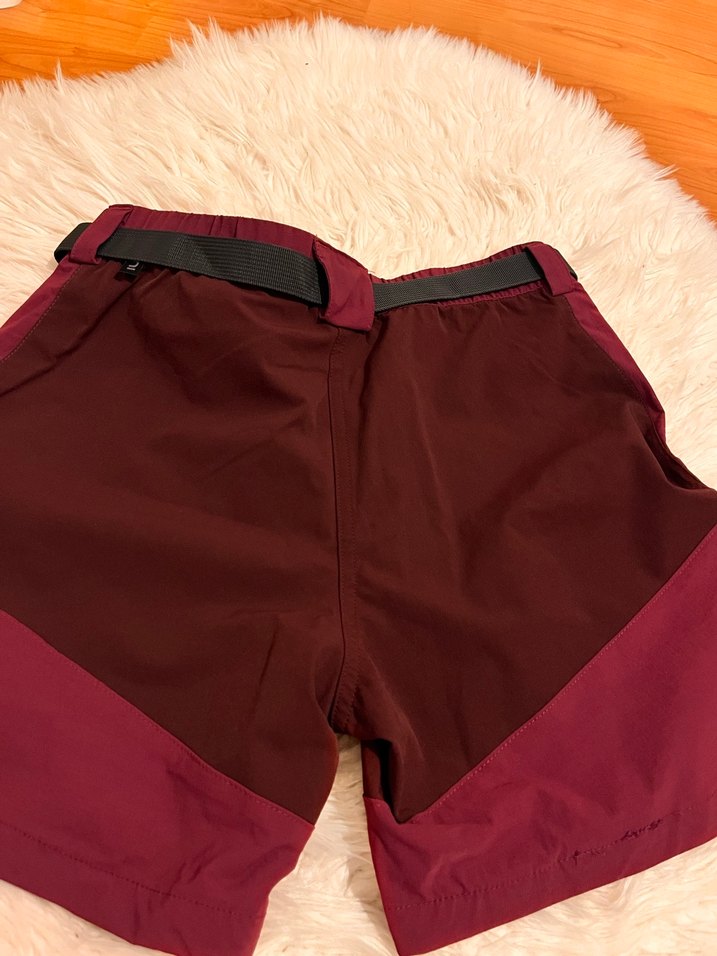 Kemerli Koyu Kırmızı Mini Şort - Görsel 2