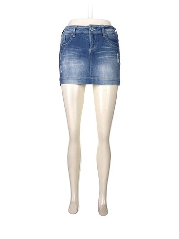 Bershka Mini Etek %70 İndirimli.