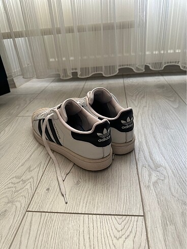 43 Beden beyaz Renk orjinal adidas süperstar