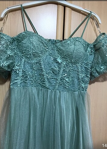 38 beden su yeşili bir kez giyilmis temiz abiye elbise