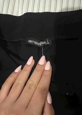 Kemerli siyah pantolon - Görsel 3