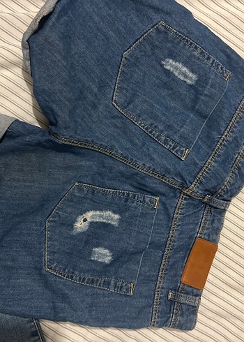 Gri Katlamalı Paçalı Mavi Denim Şort - Görsel 2