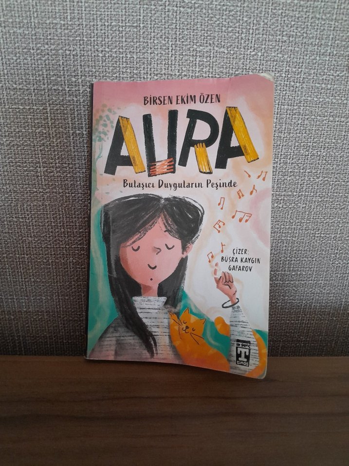 Aura - Bulaşıcı Duyguların Peşinde Çocuk Kitabı - Görsel 2