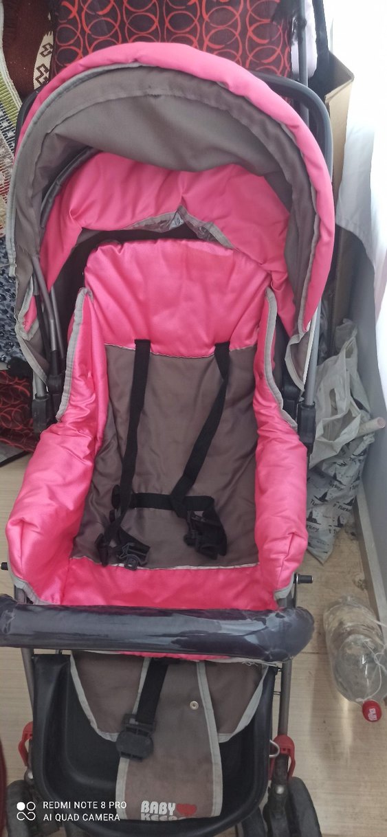 Pembe ve Gri Bebek Arabası - Görsel 3