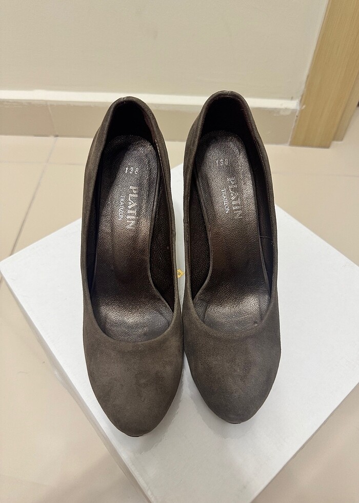 Platin marka topuklu - Görsel 4