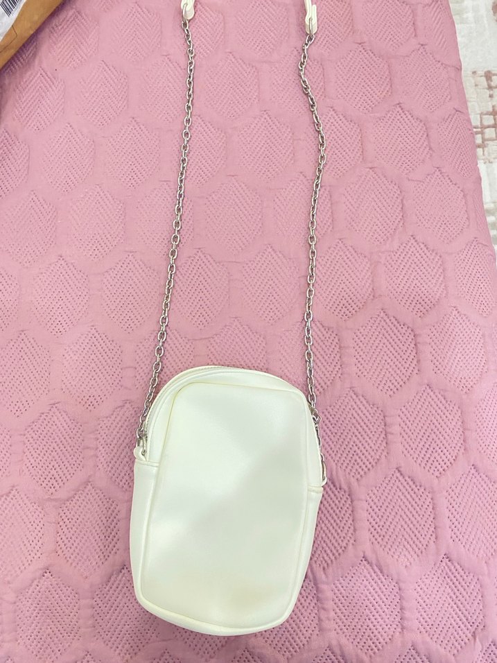 Zincir Detaylı Beyaz Kadın Çanta - Görsel 3