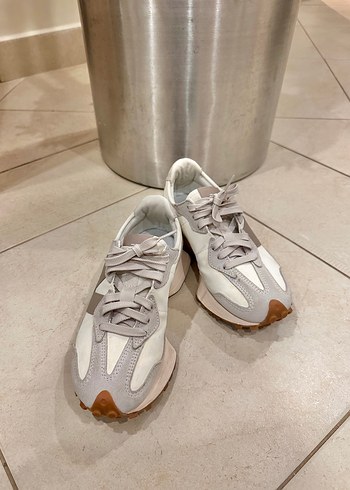 New Balance 372 modeli - Görsel 3