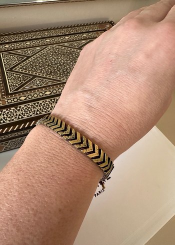 Zincir Detaylı Altın Renkli Bohem Bileklik - Görsel 3