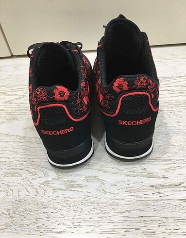38 Beden Skechers Spor Ayakkabı -38 no