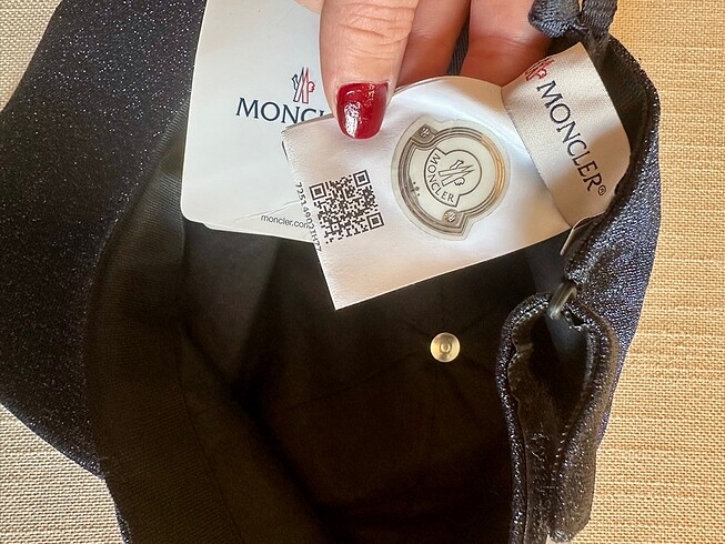 Beden lacivert Renk Moncler parlak kadın şapka