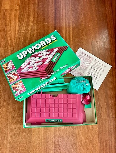  Beden Upwords üç boyutlu kelime oyunu