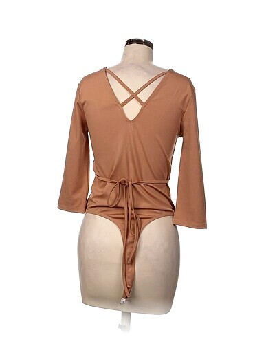 38 Beden River Island Bluz %70 İndirimli.