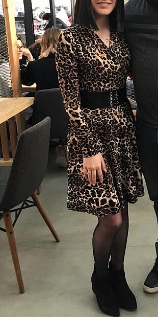 Leopar elbise + Siyah çiçekli elbise