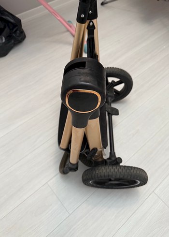 Siyah Bebek Arabası, Katlanabilir ve Dayanıklı - Görsel 9