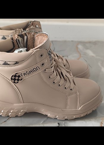 Bej Kadın Dolgu Topuklu Sokak Stili Bot - Görsel 5