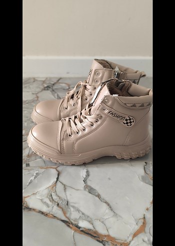 Bej Kadın Dolgu Topuklu Sokak Stili Bot - Görsel 10