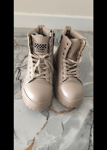 Bej Kadın Dolgu Topuklu Sokak Stili Bot - Görsel 3