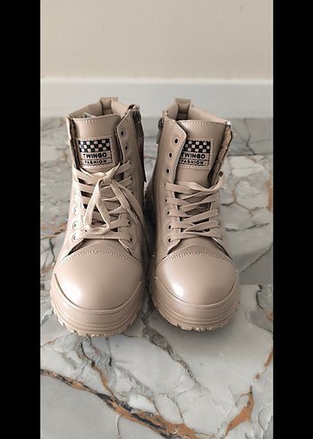 Bej Kadın Dolgu Topuklu Sokak Stili Bot - Görsel 9