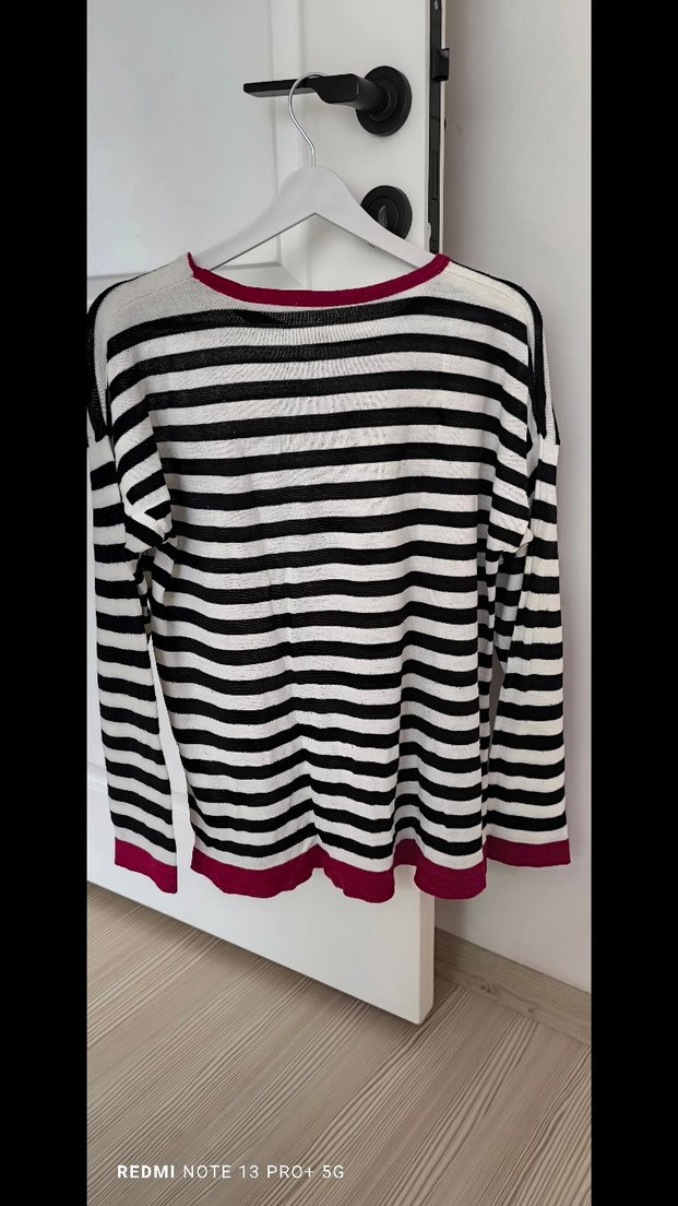 Pembe Kalp Detaylı Çizgili Kadın Kazak - Görsel 4