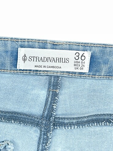 36 Beden mavi Renk Stradivarius Jean / Kot %70 İndirimli.