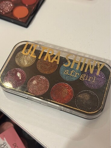 Diğer Glitter far paleti