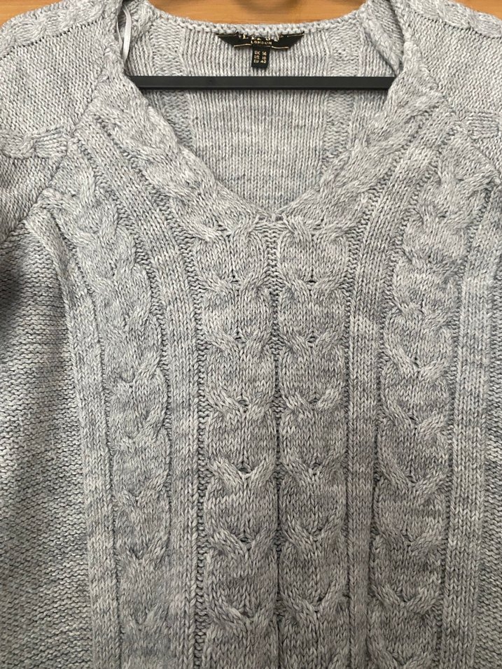 Gri V Yaka Örgü Kadın Triko - Görsel 2