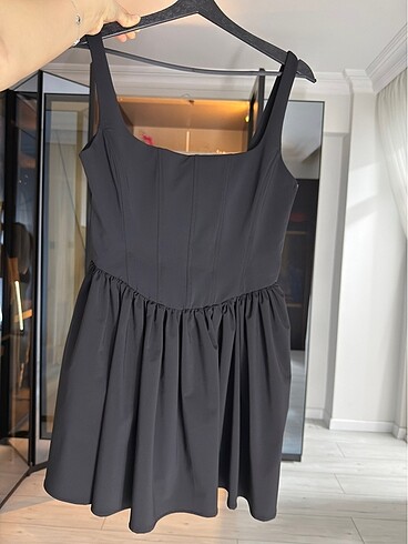 Zara Zara korse detaylı kısa elbise