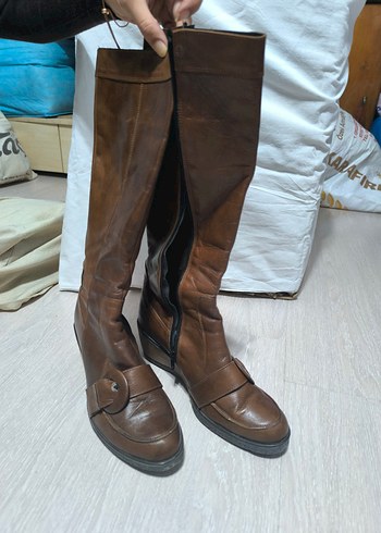 Kahverengi Deri Kadın Dolgu Topuklu Diz Üstü Çizme - Görsel 3