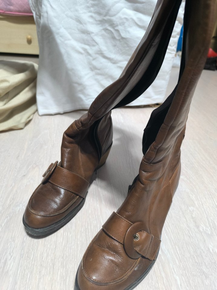 Kahverengi Deri Kadın Dolgu Topuklu Diz Üstü Çizme - Görsel 4