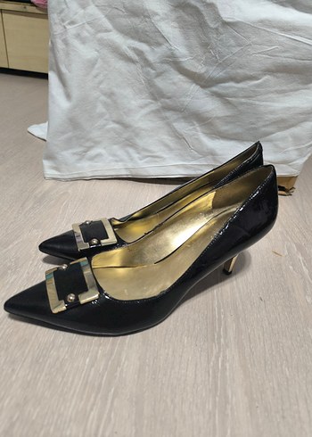 Klasik Siyah Yılan Desenli Tokalı Stiletto - Görsel 2