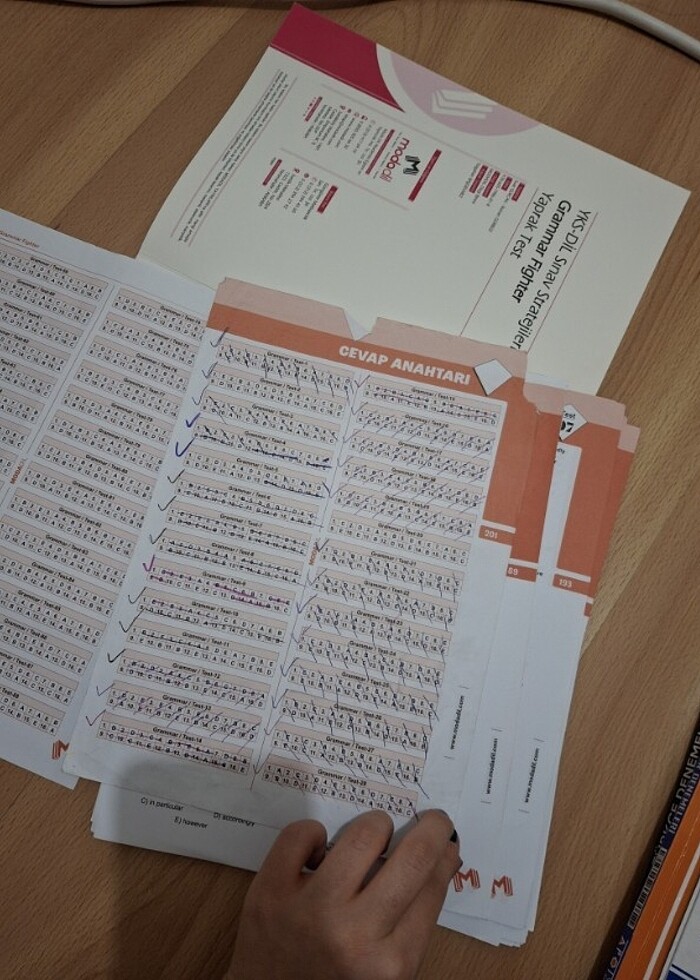 Modadil grammar fighter ydt test kitabı  - Görsel 4