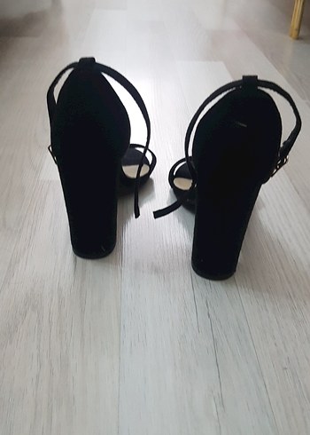 37 Beden Siyah Minimalist Stiletto Topuklu Kadın Ayakkabı