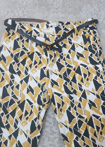 Desenli Sarı siyahi Kemerli Kadın Kumaş Pantolon - Görsel 3