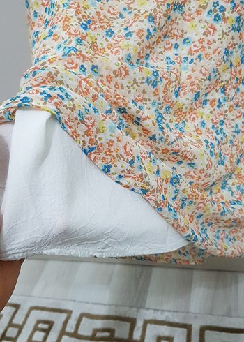 Kısa Kollu, V Yakalı, Fırfırlı Bohem Bluz - Görsel 3