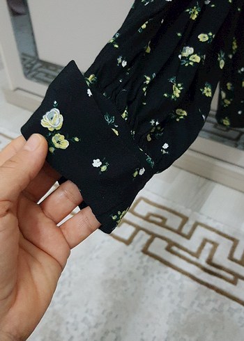Siyah Çiçek Desenli Uzun Kollu Bluz - Görsel 3